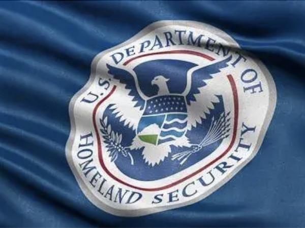 trump-acelera-deportacao-de-imigrantes-ao-encerrar-casos-na-justica