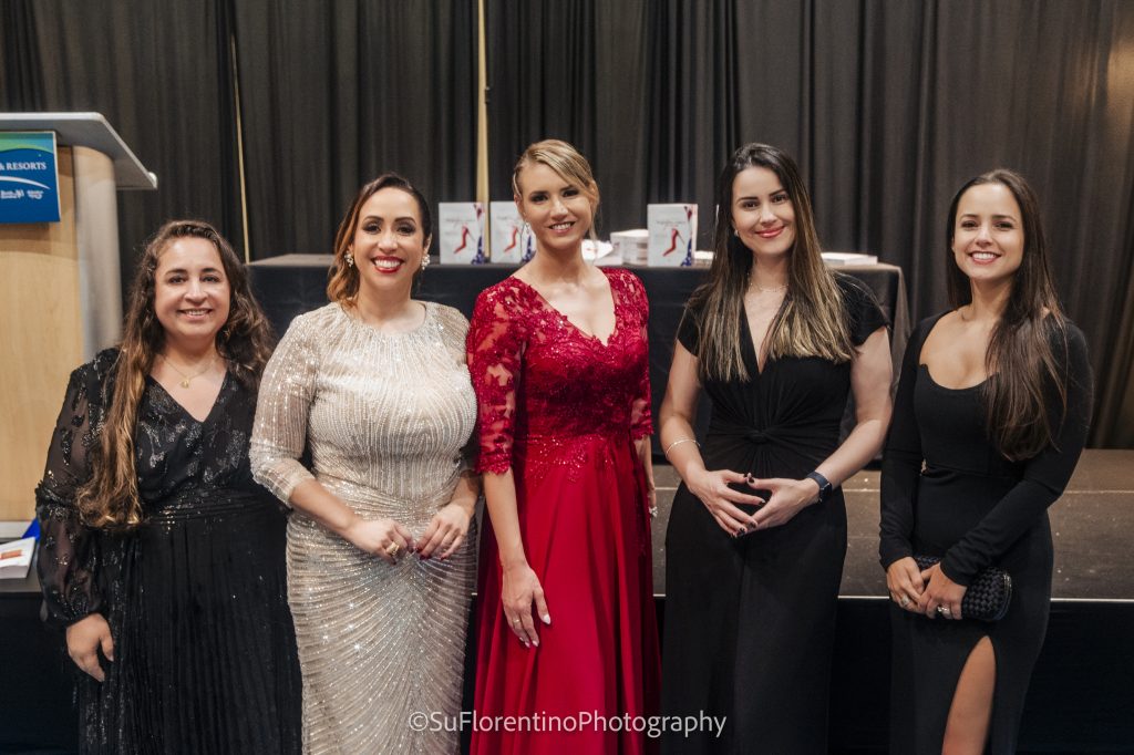 Lançamento da 2ª edição do livro ‘Negócios sobre Saltos’ movimenta Orlando com noite de inspiração e conexões.