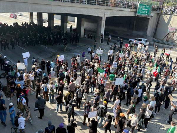 americanos-estao-divididos-sobre-protestos-contra-o-ice-em-los-angeles-diz-pesquisa
