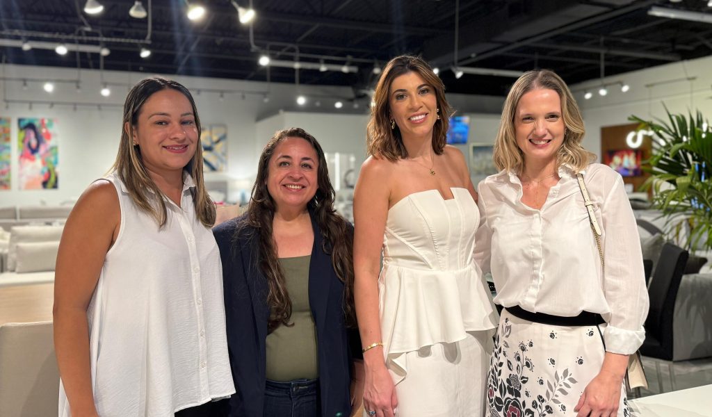 LV2 Furniture celebra nova fase com reinauguração marcante em Orlando.