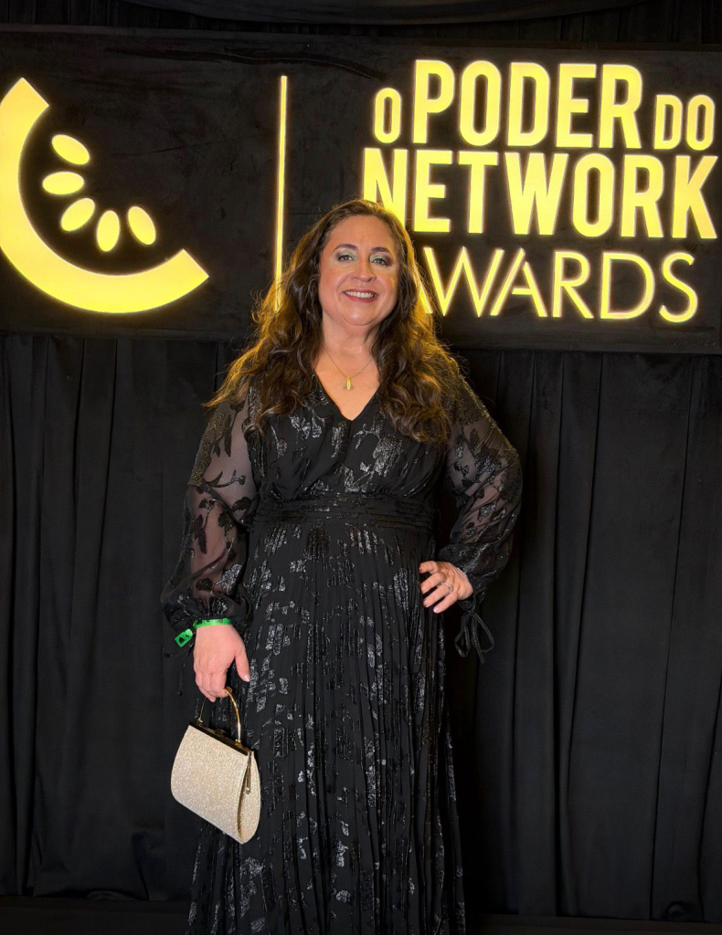 Primeira edição do poder do Network Awards reúne grandes nomes no Theatro Municipal de São Paulo.