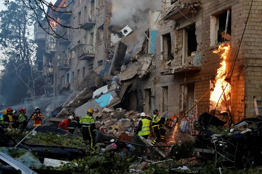 Rússia ataca Kiev com mísseis e drones horas após sinalizar retomada de negociações de paz